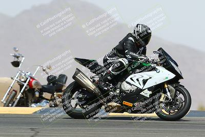 media/Mar-28-2022-Superbike Trackdays (Mon) [[b8603d0f67]]/Advanced Group (1pm-130pm)/Turn 9/